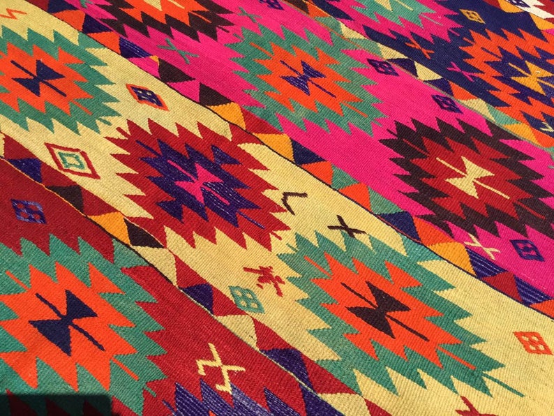 Vintage Bohemian Kilim Rug 236 cm x 150 cm Handwoven Turkey