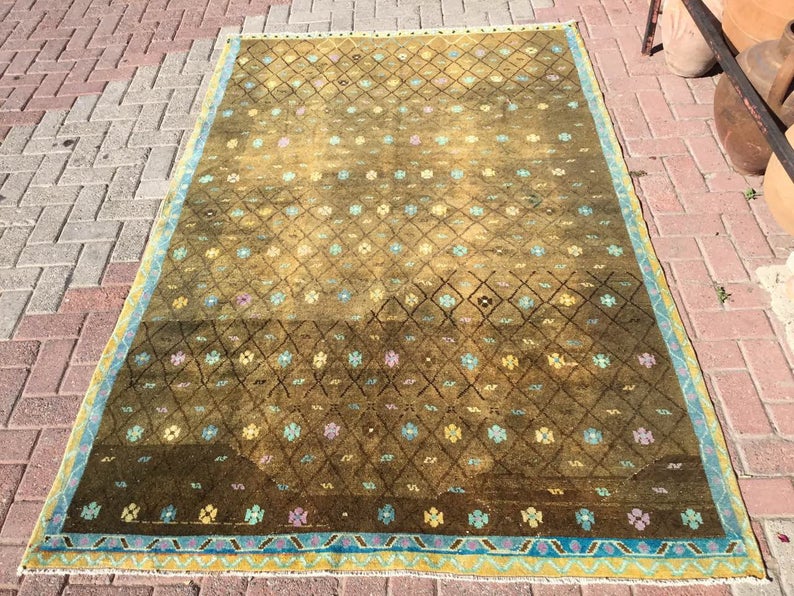 Vintage bloementapijt 241 x 156 cm, handgeweven in Turkije