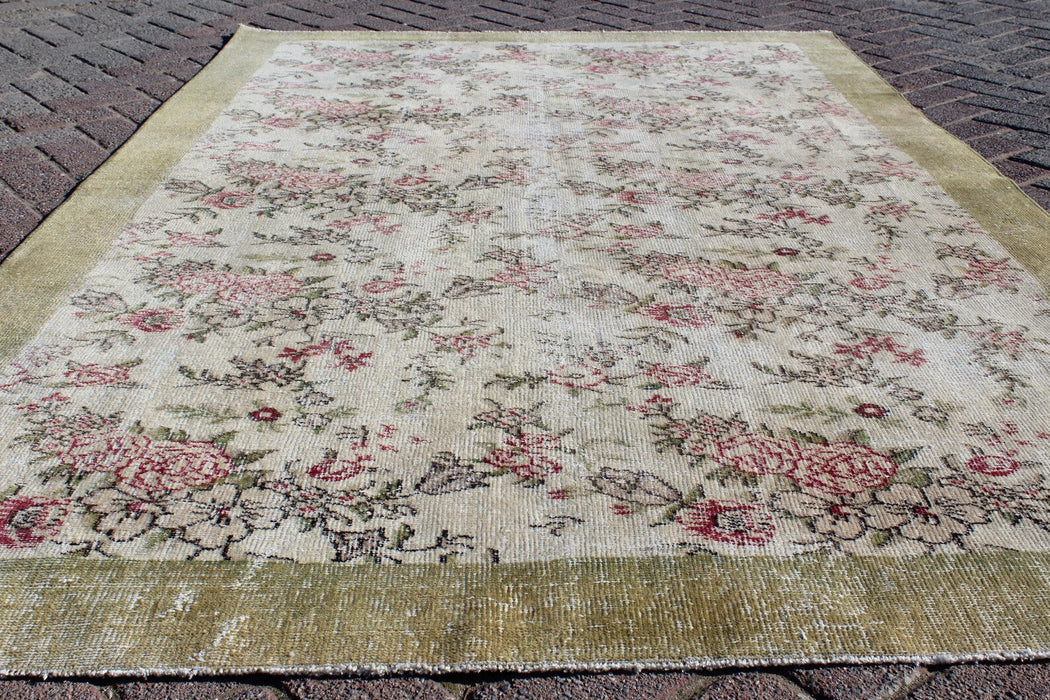 Vintage Hand Knotted Anatolian Area Rug 150 x 234 cm