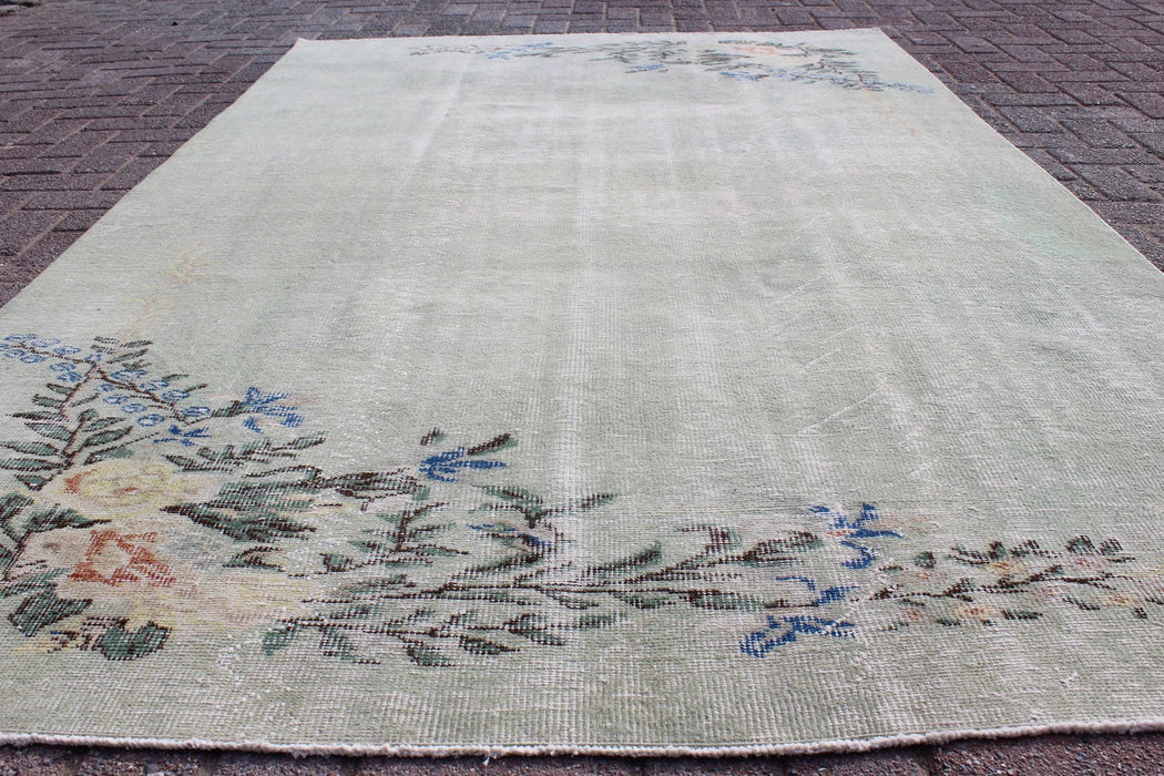 Vintage Hand Knotted Anatolian Area Rug 157 x 252 cm