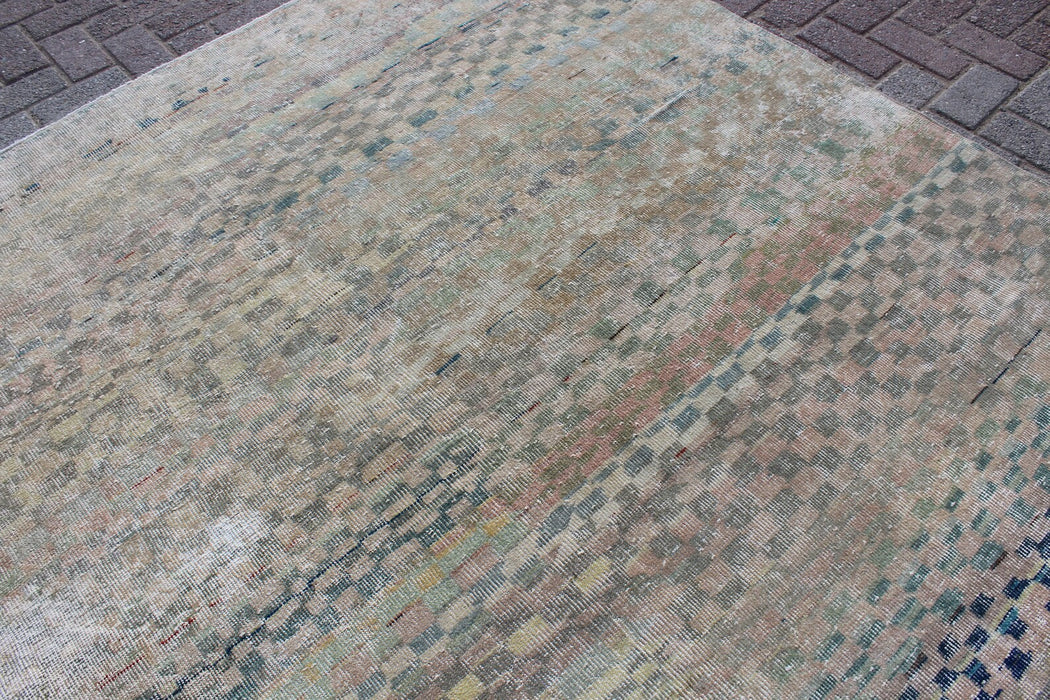 Vintage Hand Knotted Anatolian Area Rug 207 x 296 cm