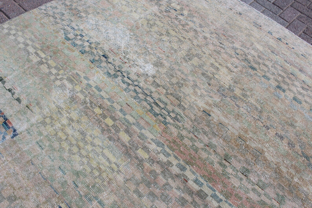 Vintage Hand Knotted Anatolian Area Rug 207 x 296 cm