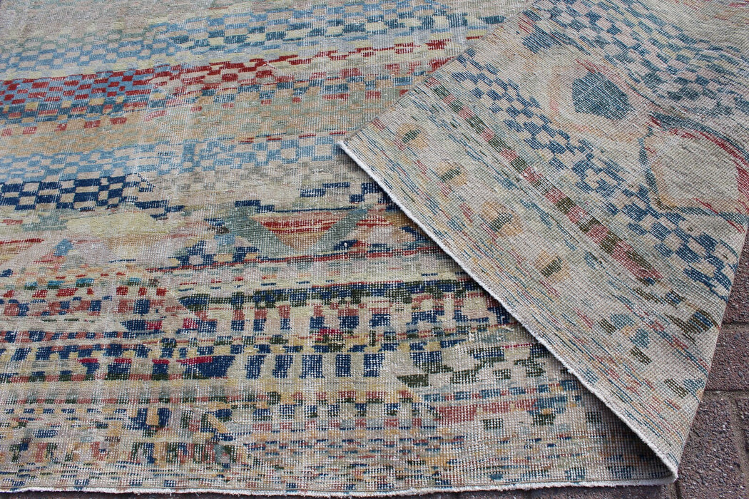Vintage Hand Knotted Anatolian Area Rug 207 x 296 cm