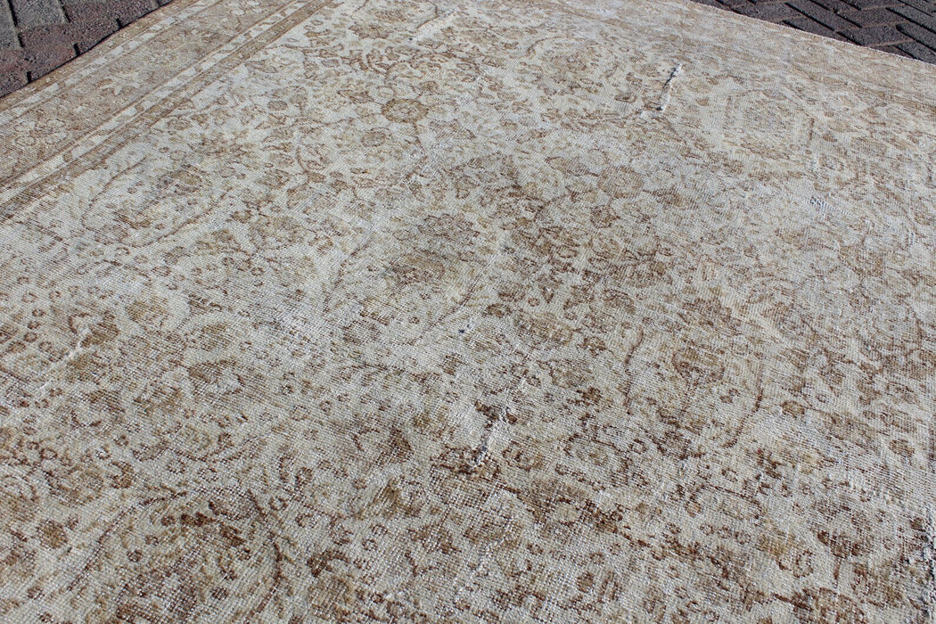 Vintage Hand Knotted Anatolian Area Rug 83x124 Inches