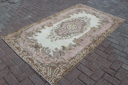 Vintage käsinsolmittu Anatolian juoksumatto 124cm x 213cm