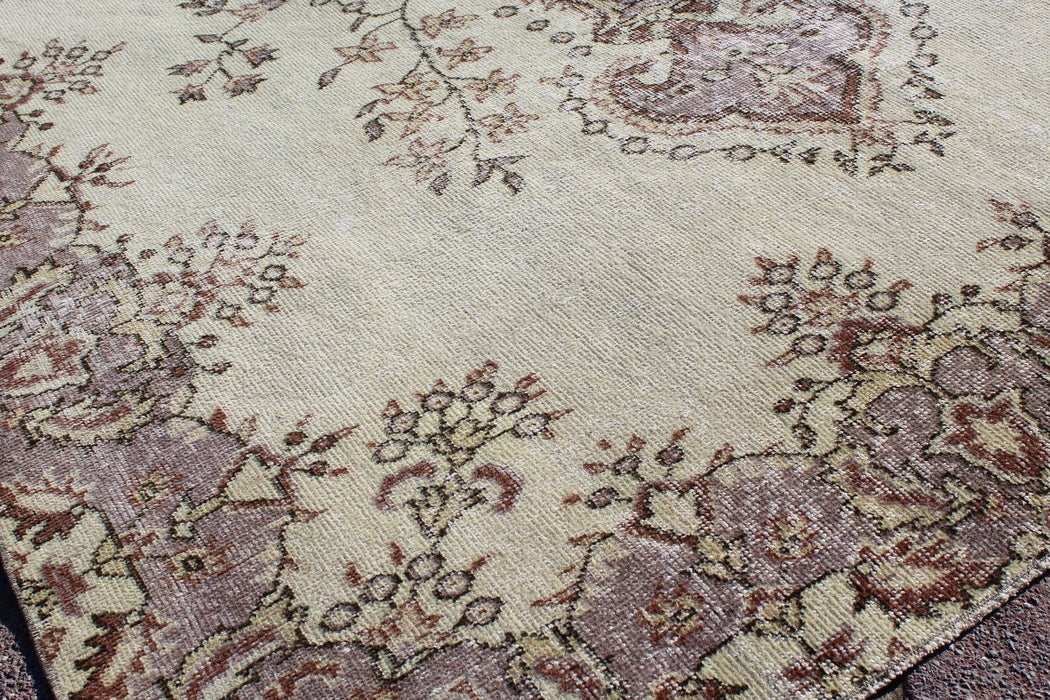 Vintage Hand Knotted Anatolian Runner Rug 167 x 269 cm