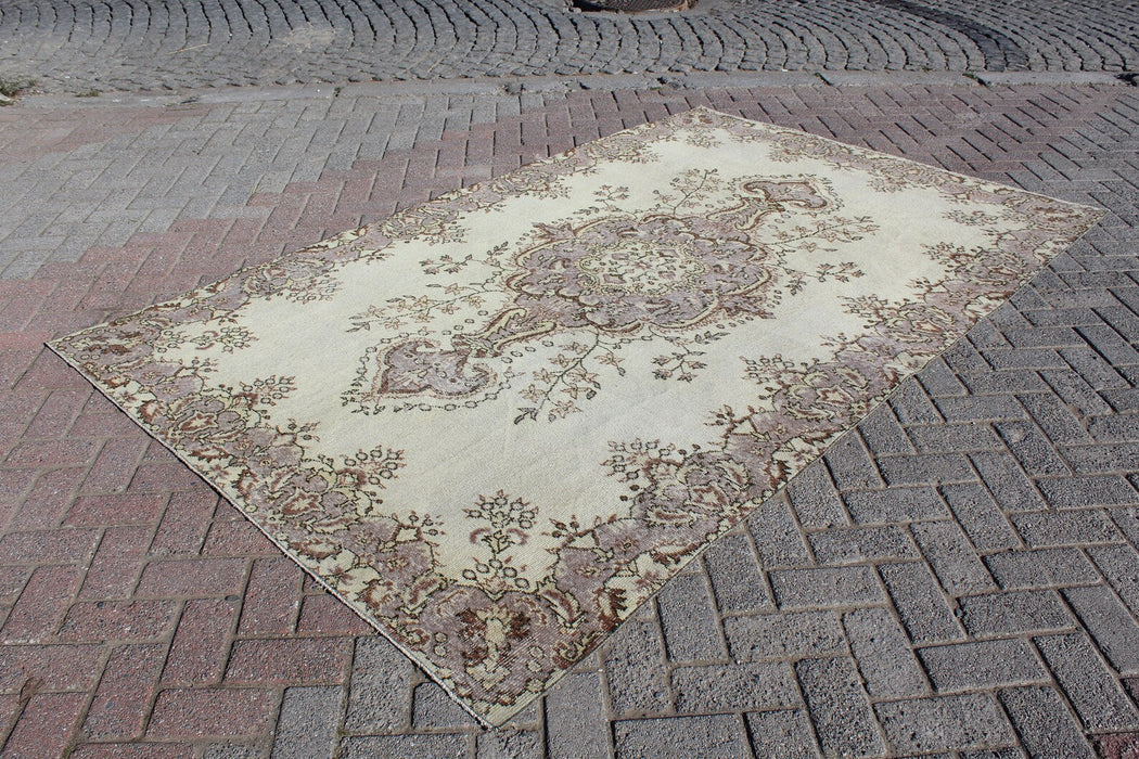 Vintage Hand Knotted Anatolian Runner Rug 167 x 269 cm