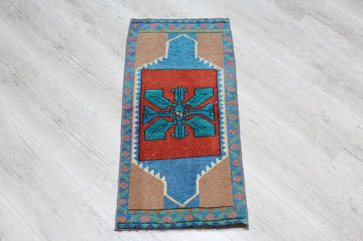 Vintage Hand-Knotted Mini Rug 39cm x 77cm Isparta Turkey