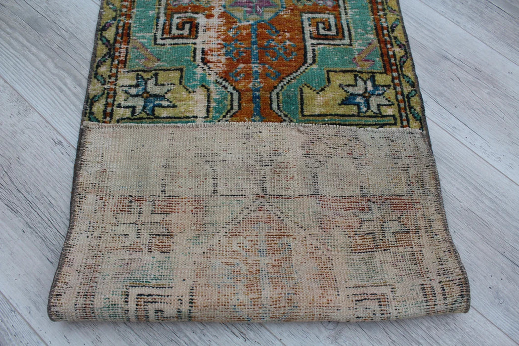 Vintage käsinsolmittu matto 50cm x 119cm Turkista