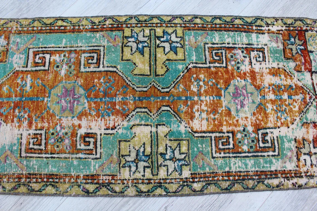 Vintage käsinsolmittu matto 50cm x 119cm Turkista