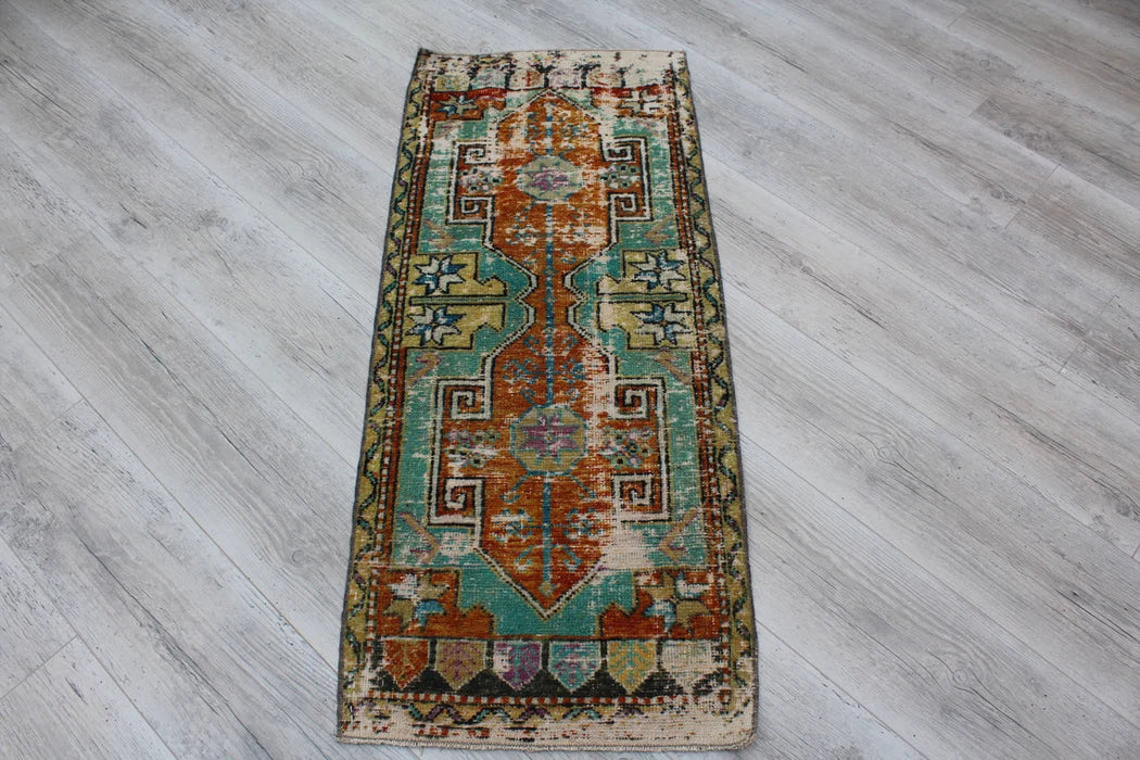 Vintage käsinsolmittu matto 50cm x 119cm Turkista