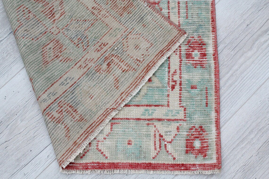 Tappeto vintage annodato a mano 71 cm x 160 cm Isparta Turchia