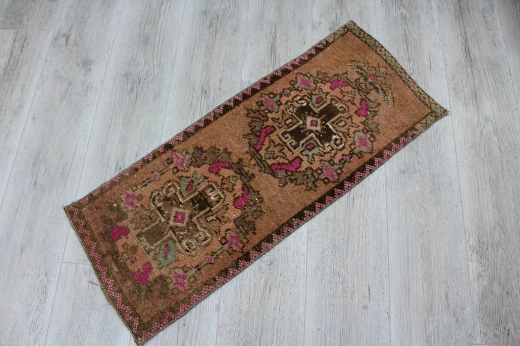 Vintage Hand-Knotted Turkish Mini Rug 38x97 cm