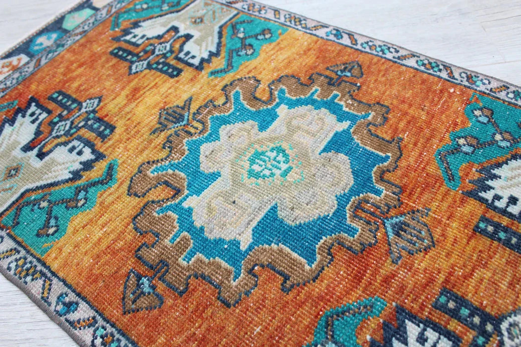 Vintage Hand-Knotted Turkish Mini Rug 50cm x 100cm