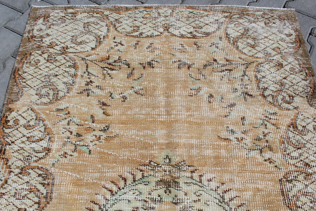 Vintage Hand-Knotted Turkish Rug 115cm x 197cm #398