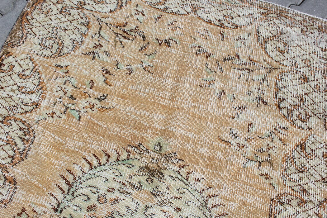 Vintage Hand-Knotted Turkish Rug 115cm x 197cm #398