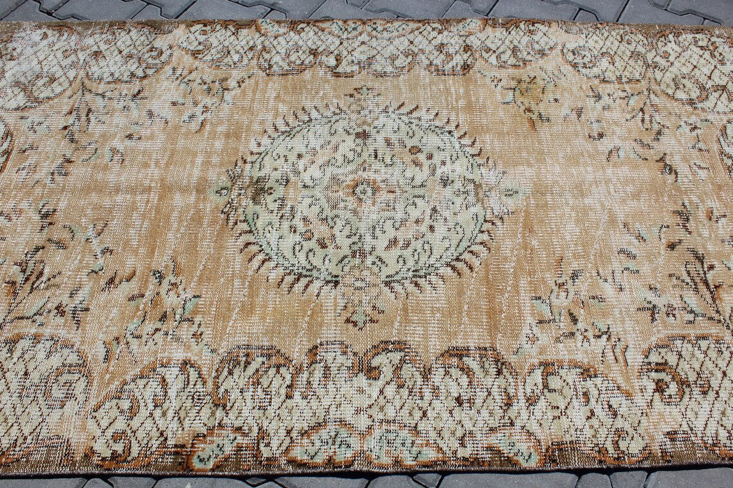 Vintage Hand-Knotted Turkish Rug 115cm x 197cm #398