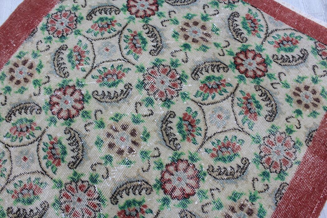 Vintage Hand-Knotted Turkish Rug 120 cm x 201 cm