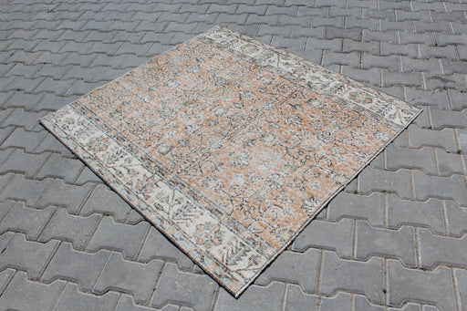 Vintage Hand-Knotted Turkish Rug 122x134 cm #447