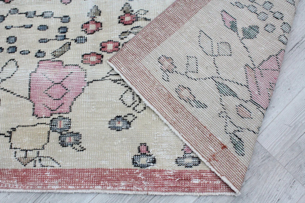 Vintage Hand-Knotted Turkish Rug 144x240 cm