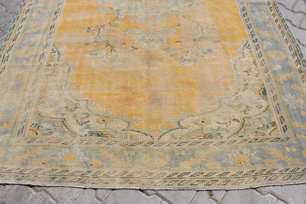 Vintage käsinsolmittu turkkilainen matto 185 cm x 270 cm #445