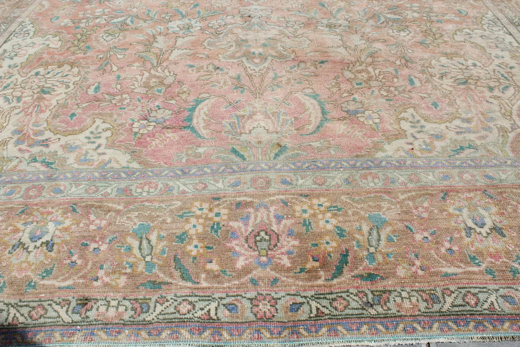 Vintage Hand-Knotted Turkish Rug 198 cm x 292 cm