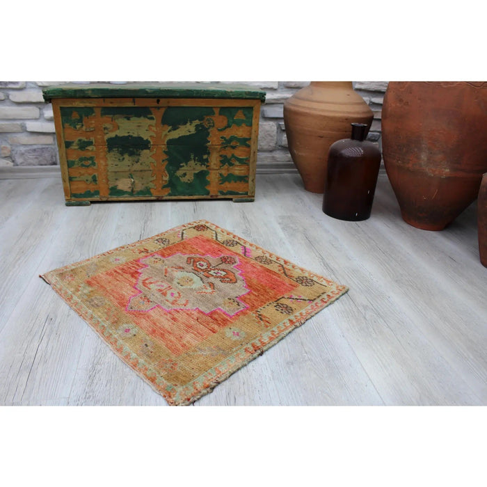 Vintage handgeknoopt Turks tapijt 58 ​​x 63 cm