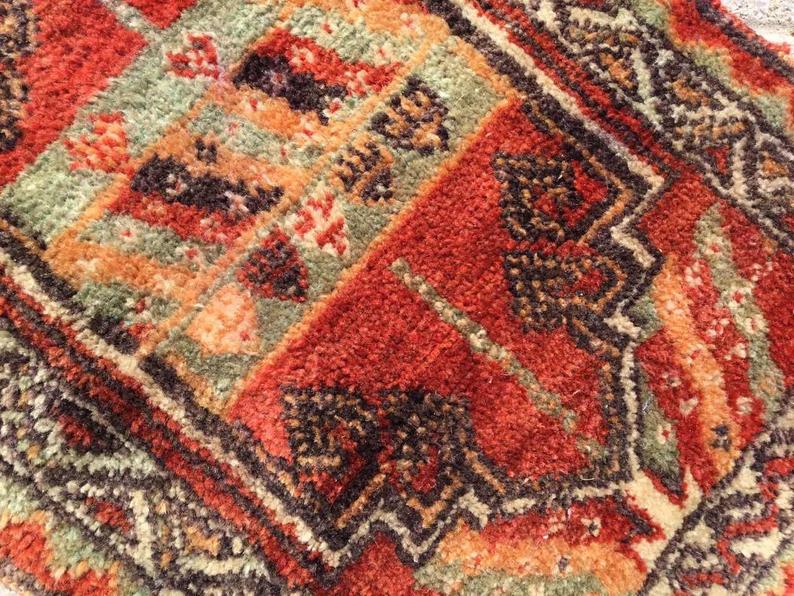 Vintage Hand Knotted Turkish Rug 92cm x 52cm