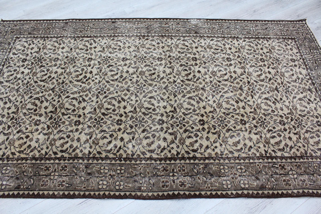 Vintage Hand-Knotted Turkish Wool Rug 117cm x 205cm