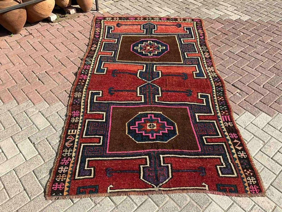 Vintage Hand Knotted Turkish Wool Rug 254 x 149 cm