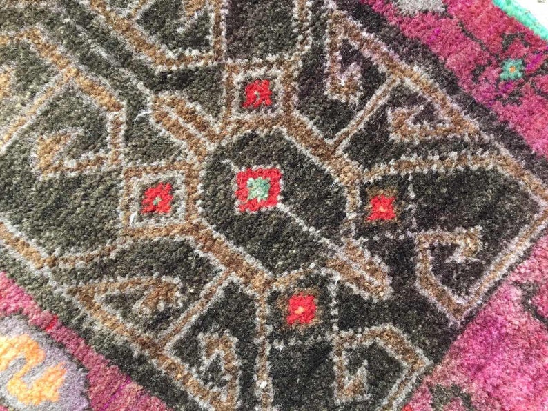 Vintage Hand Knotted Turkish Wool Rug 95cm x 51cm