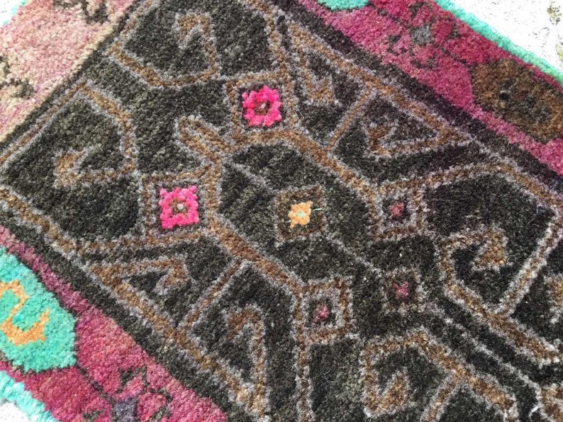 Vintage Hand Knotted Turkish Wool Rug 95cm x 51cm