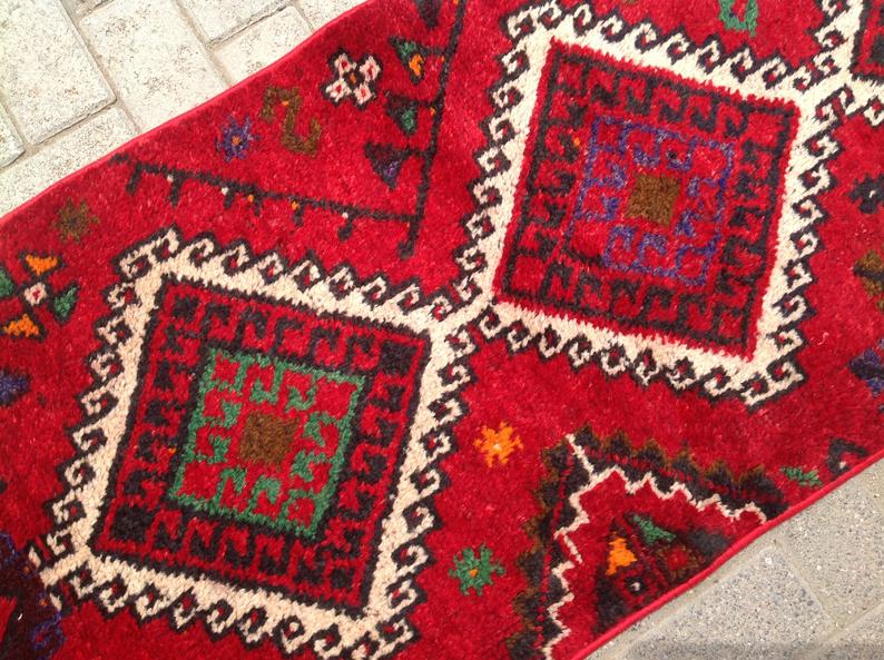 Vintage Hand Knotted Wool Rug 129cm x 63cm Made in Turkey