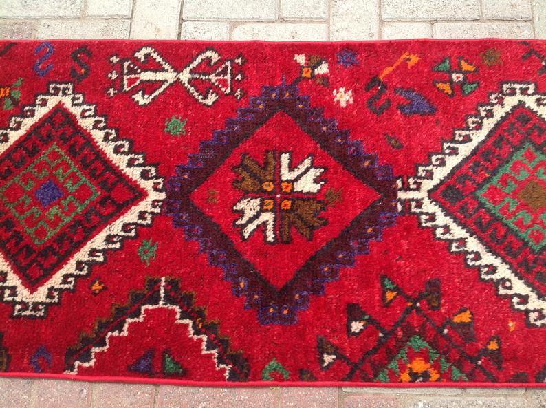 Vintage Hand Knotted Wool Rug 129cm x 63cm Made in Turkey