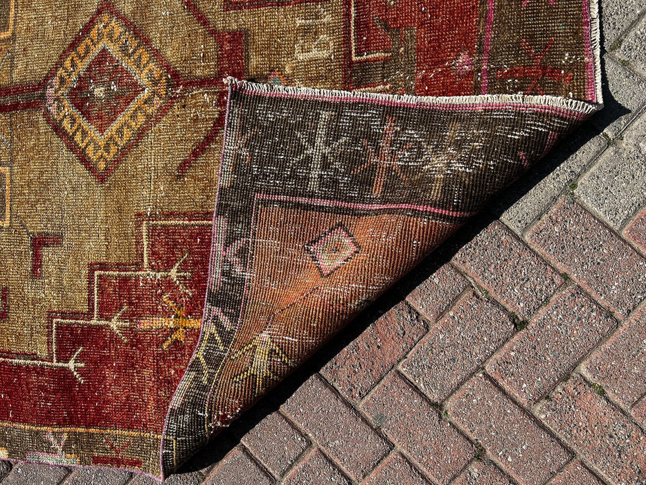 Vintage Hand Knotted Wool Rug 205x151 cm from Turkey