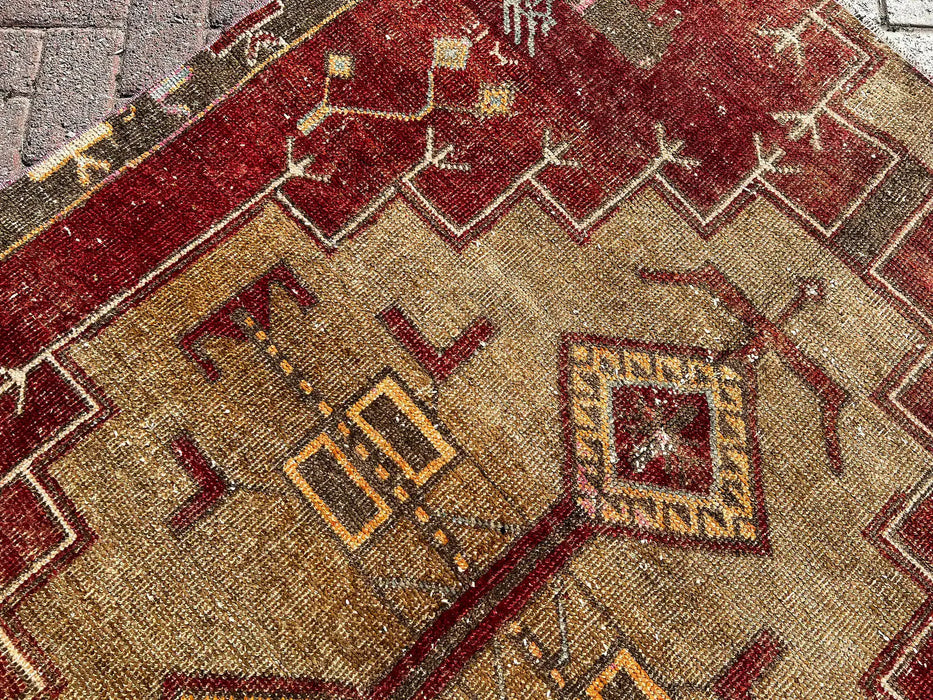 Vintage Hand Knotted Wool Rug 205x151 cm from Turkey