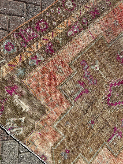 Vintage Hand Knotted Wool Rug 221x180 cm Turkey 1950's
