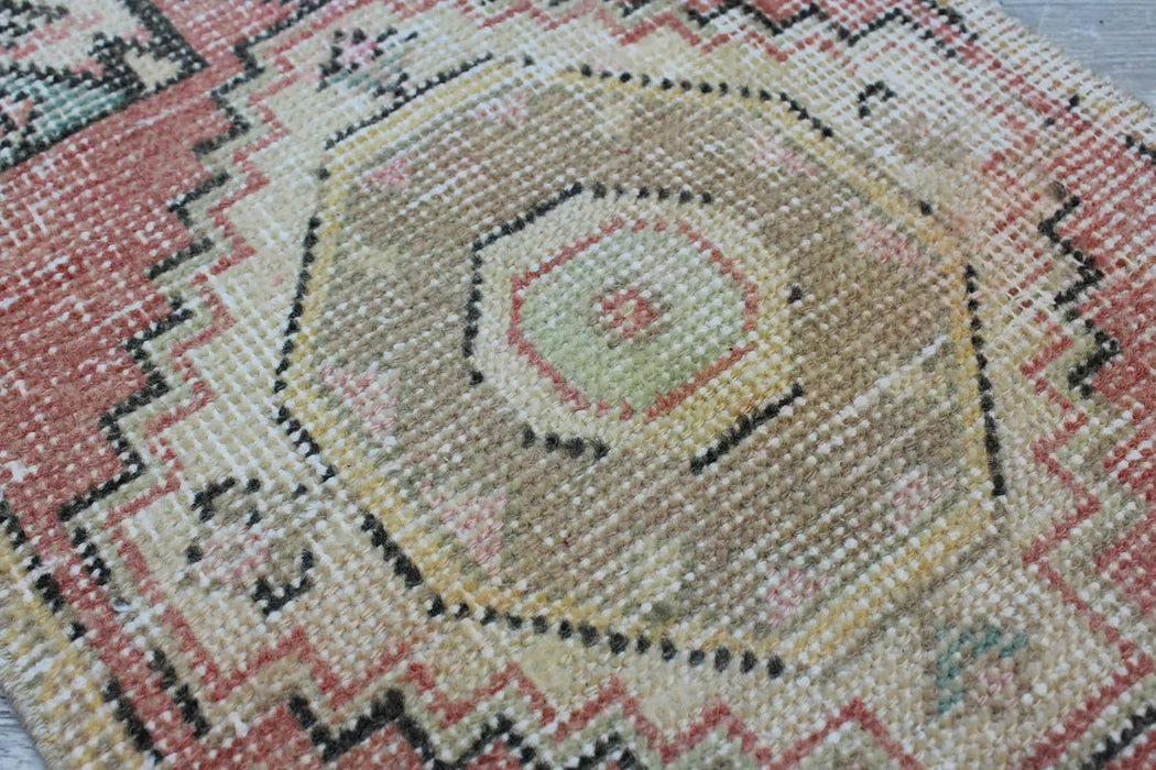 Vintage Hand-Knotted Wool Rug 43cm x 94cm Isparta Turkey