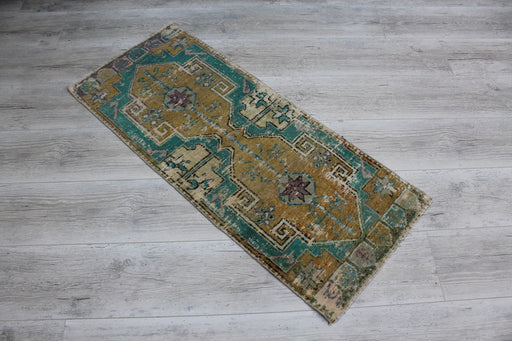 Vintage käsinsolmittu villamatto 46cm x 109cm turkki