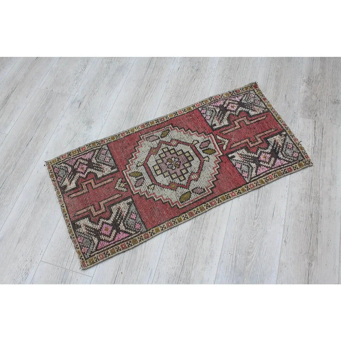 Vintage Hand-Knotted Wool Rug 47cm x 95cm Isparta Turkey