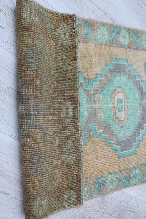 Vintage Hand-Knotted Wool Rug 57cm x 88cm Isparta Turkey
