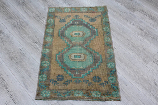 Vintage Hand-Knotted Wool Rug 57cm x 88cm Isparta Turkey
