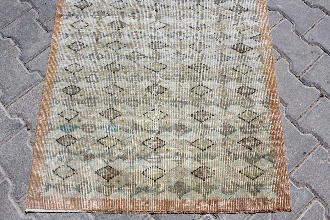 Vintage käsinsolmittu villamatto 82x152cm Isparta Turkey