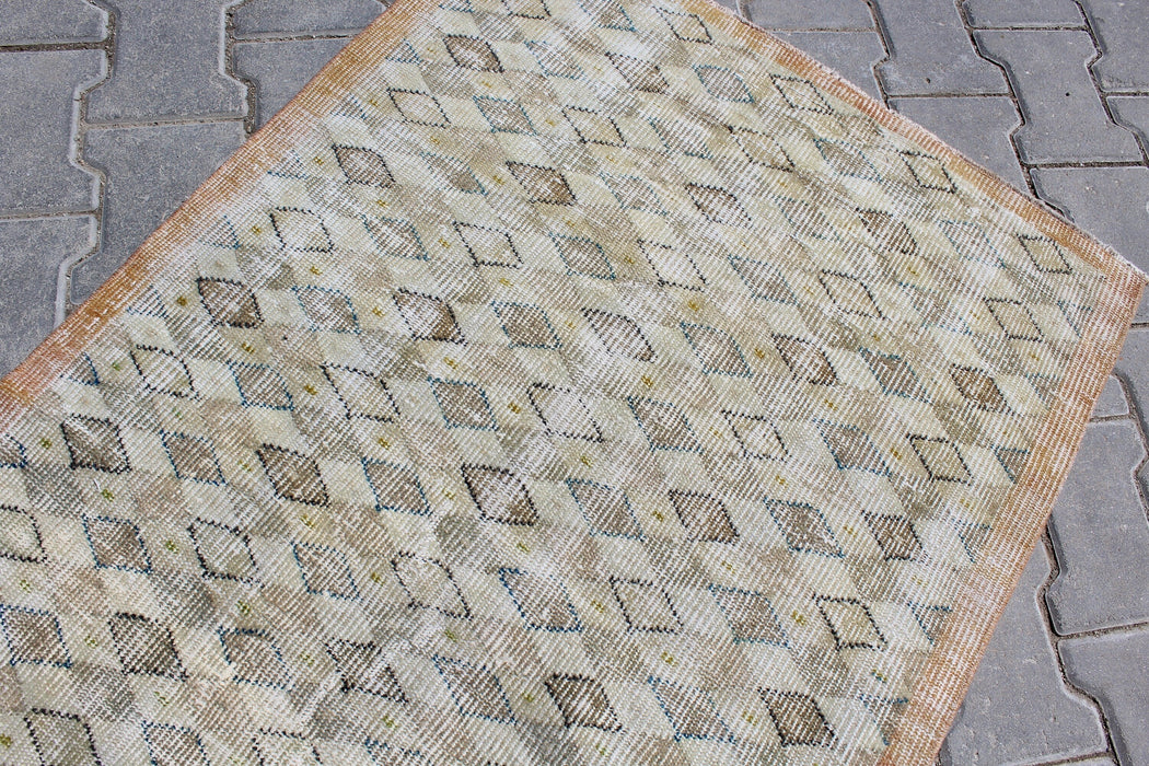 Vintage käsinsolmittu villamatto 82x152cm Isparta Turkey