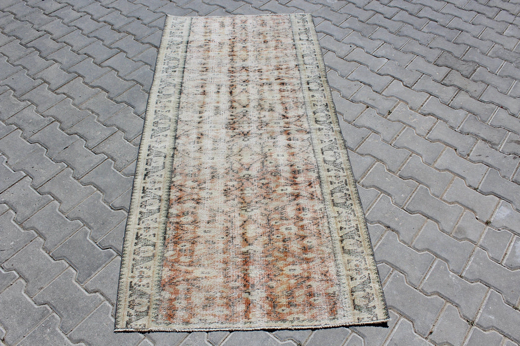 Vintage Hand-Knotted Wool Rug 89 x 193 cm Isparta Turkey