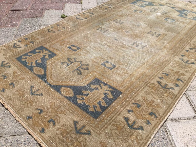 Vintage Handknotted Rug 117cm x 68cm Distressed Design