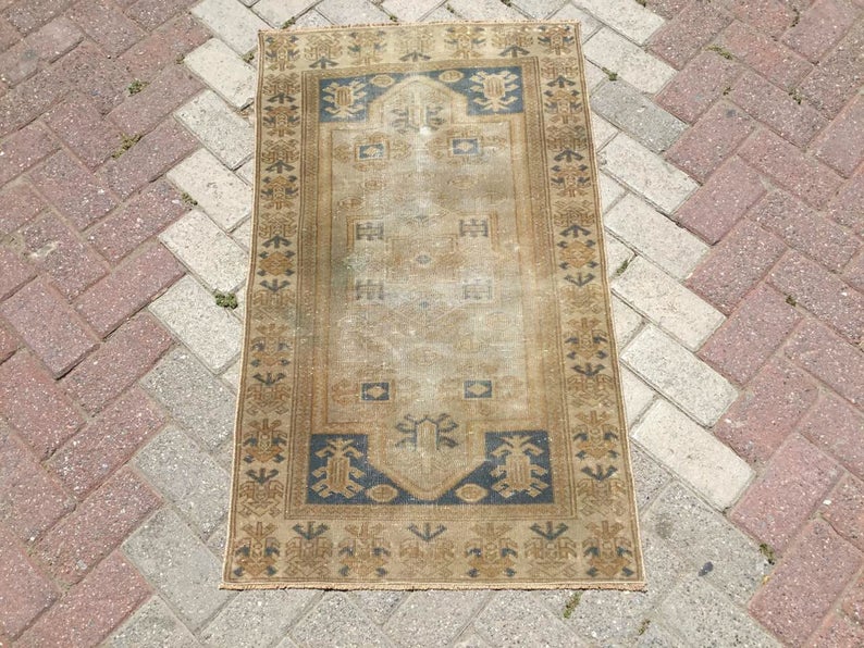 Vintage Handknotted Rug 117cm x 68cm Distressed Design