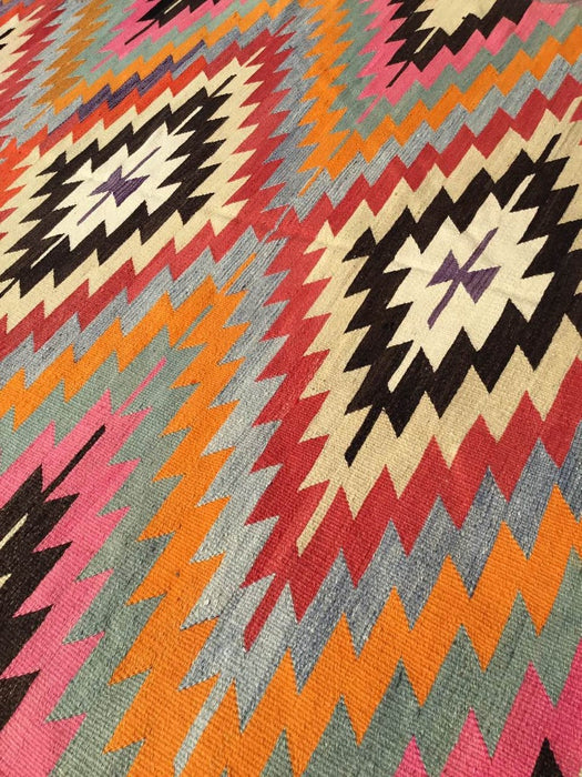 Vintage käsinkudottu Bohemian matto 215cm x 162cm Ainutlaatuinen muotoilu