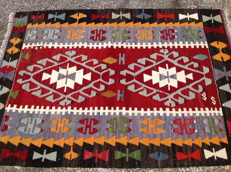 Vintage Handwoven Kilim Rug 128cm x 94cm Unique Design