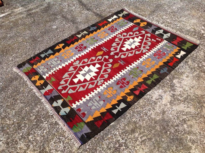 Vintage Handwoven Kilim Rug 128cm x 94cm Unique Design